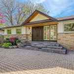3-bedroom detached home for sale in Mississauga — 3640 Burnbrae Drive (Photo 3)