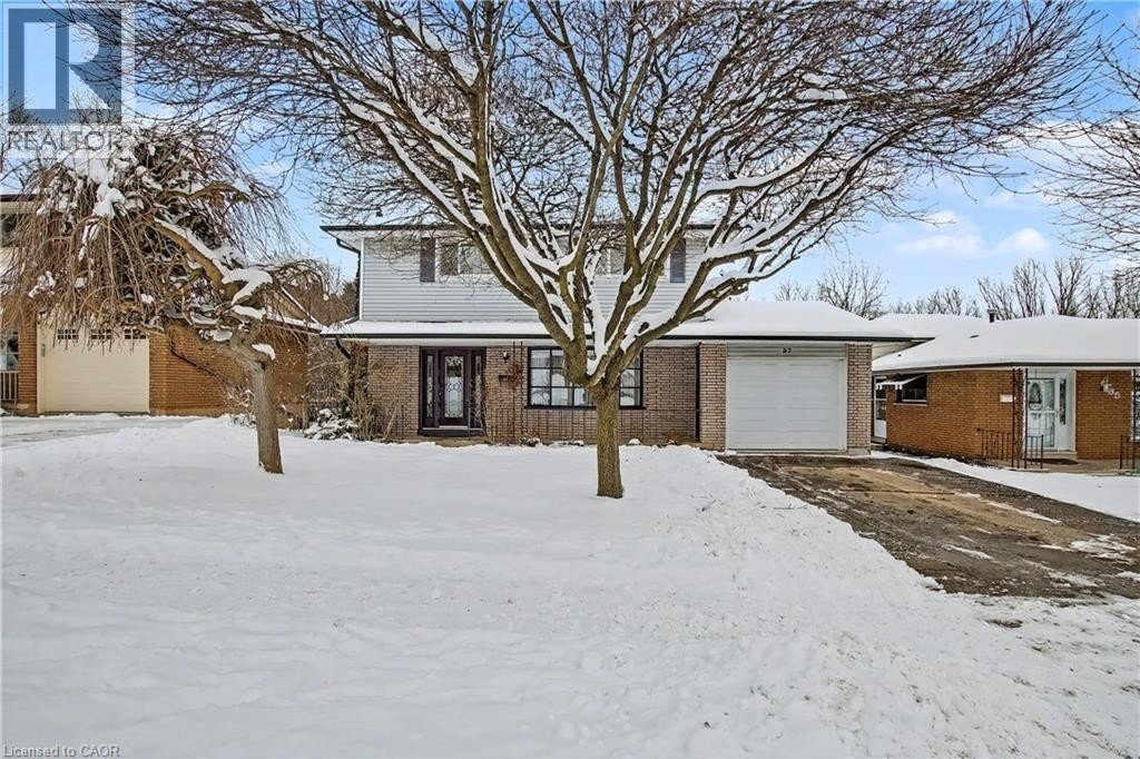 5-bedroom home for sale in Dundas — 37 Sunrise Crescent (Photo 1)