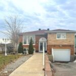 3-bedroom detached home for sale in Mississauga — 3720 Brandon Gate Drive (Photo 1)