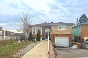3-bedroom detached home for sale in Mississauga — 3720 Brandon Gate Drive