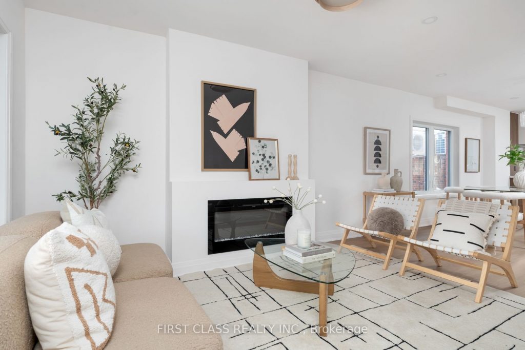3-bedroom semi-detached home for sale in Toronto — 38 Bonnie Brae Boulevard (Photo 1)