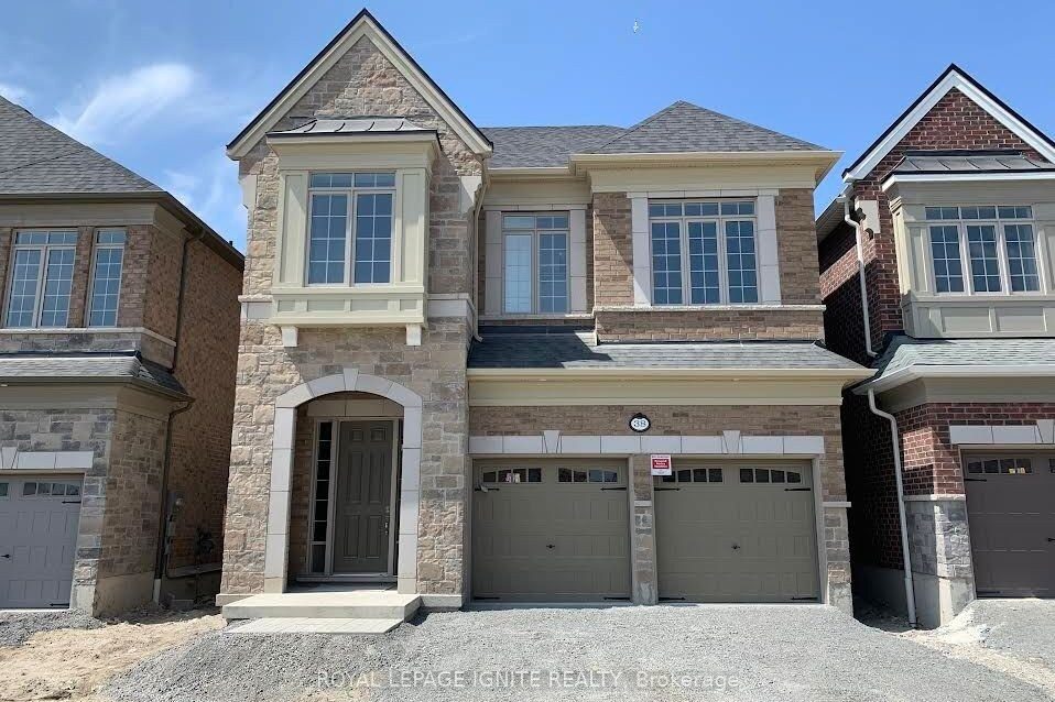 4-bedroom detached home for rent in Whitby — 38 Hayeraft Street (Photo 1)