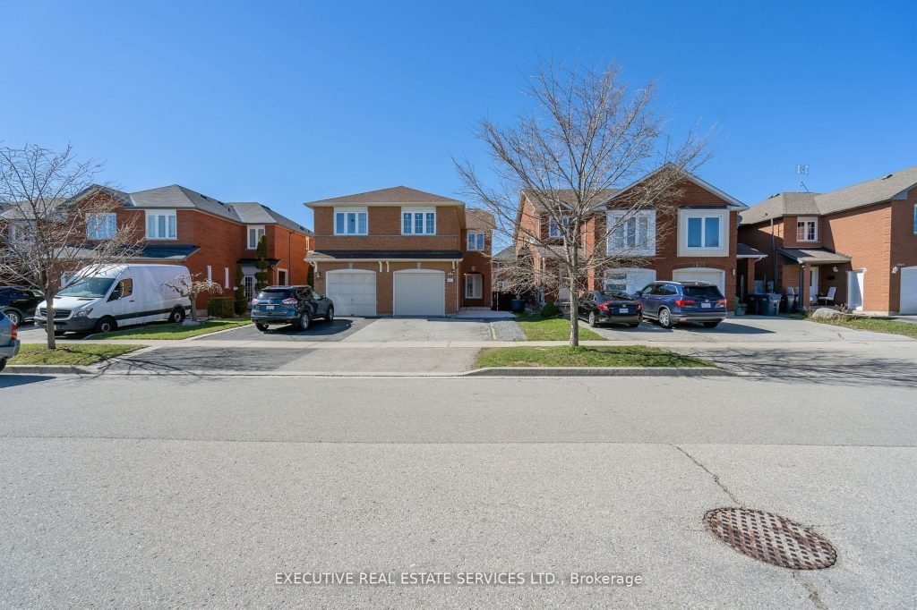 3-bedroom semi-detached home for sale in Mississauga — 3873 Densbury Drive (Photo 1)