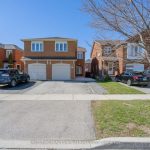 3-bedroom semi-detached home for sale in Mississauga — 3873 Densbury Drive (Photo 3)