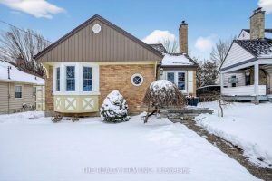 2-bedroom detached home for sale in London South — 39 Thomas Janes Drive