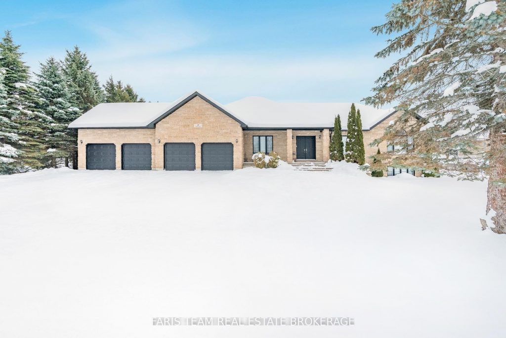 4-bedroom detached home for sale in Essa — 39 Vanderpost Crescent (Photo 1)
