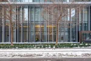 Studio condo apartment for sale in Toronto — 3907 - 42 Charles Street E