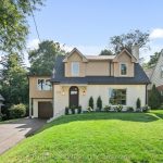 4-bedroom detached home for sale in Hamilton — 393 Hess Street S (Photo 2)