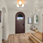 4-bedroom detached home for sale in Hamilton — 393 Hess Street S (Photo 4)