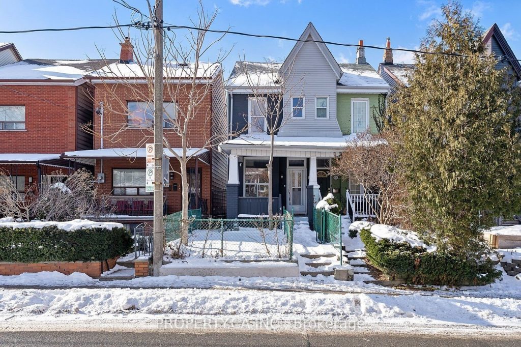 4-bedroom semi-detached home for rent in Toronto — 398 Crawford Street (Photo 1)