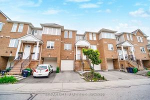 3-bedroom condo townhouse for sale in Toronto — 4 - 2784 Eglinton Avenue E