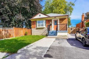 3-bedroom detached home for sale in Toronto — 4 Gully Drive
