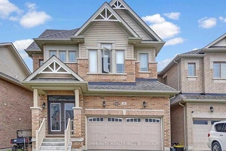 5-bedroom detached home for rent in New Tecumseth — 4 Parker Lane (Photo 1)