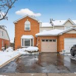 3-bedroom home for sale in Grimsby — 40 Hedge Lawn Drive (Photo 2)