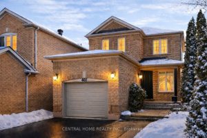 3-bedroom detached home for sale in Vaughan — 401 Cranston Park Avenue