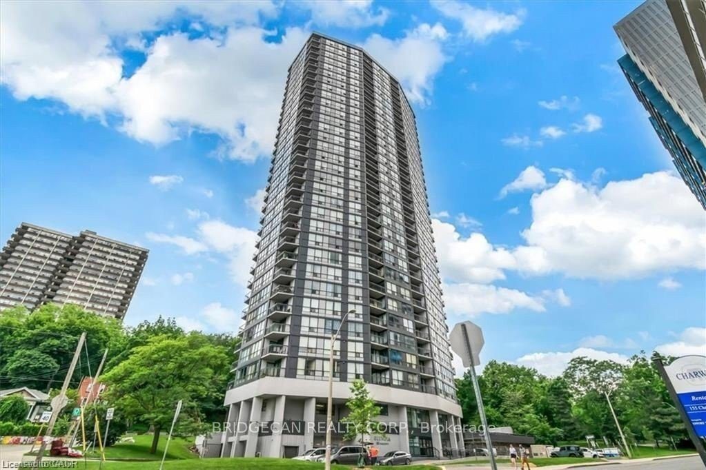 2-bedroom condo apartment for sale in Hamilton — 402 - 150 Charlton Avenue E (Photo 1)