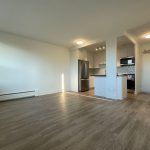 2-bedroom condo apartment for rent in Toronto — 402 - 55 Forty Second Street (Photo 3)