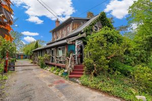 3-bedroom detached home for sale in Lincoln — 4034 Victoria Avenue