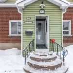 2-bedroom duplex home for sale in Ottawa — 406 Marguerite Avenue (Photo 2)