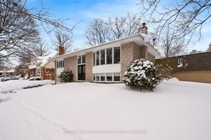 3-bedroom detached home for sale in Oakville — 407 Canterbury Crescent
