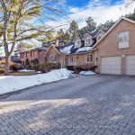 4-bedroom detached home for sale in Mississauga — 4086 Summit Court (Photo 2)