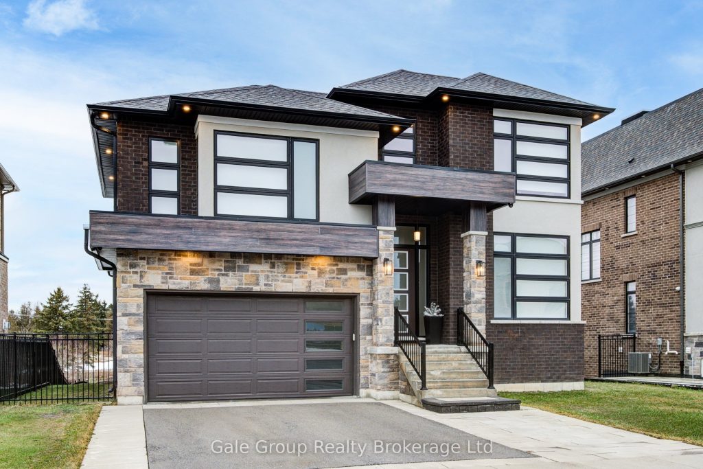 3-bedroom detached home for sale in Woodstock — 409 Somme Street (Photo 1)