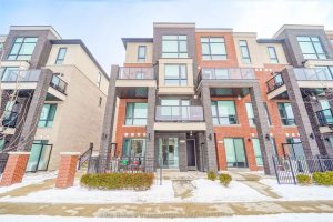 2-bedroom condo townhouse for sale in Brampton — 41 - 100 Dufay Road N