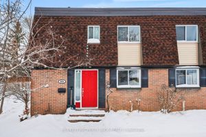 3-bedroom condo townhouse for sale in Ottawa — 41 - 209 Ridgepark Private