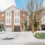 3-bedroom att/row/townhouse for rent in Brampton — 41 Wilmont Court (Photo 1)