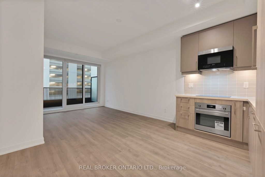 1-bedroom condo apartment for rent in Markham — 414C - 38 Simcoe Promenade (Photo 1)