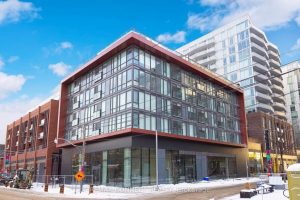 2-bedroom condo apartment for sale in Toronto — 417 - 665 Queen Street E