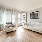 3-bedroom home for sale in Hamilton — 419 Talbot Street (Photo 5)