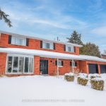 4-bedroom detached home for sale in Richmond Hill — 42 Blackforest Drive (Photo 2)