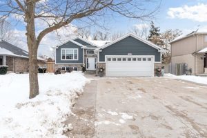 3-bedroom detached home for sale in Middlesex Centre — 42 Fieldstone Crescent