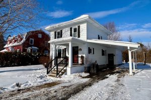 3-bedroom detached home for sale in South Stormont — 42 Saunders Avenue
