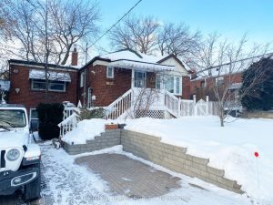 3-bedroom detached home for sale in Toronto — 42 Yardley Avenue
