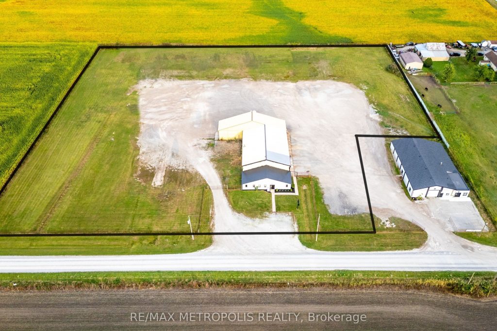 Studio land home for rent in Petrolia — 4216 Waterworks Road (Photo 1)