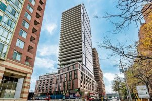 1-bedroom condo apartment for rent in Toronto — 423 - 33 Parliament Street