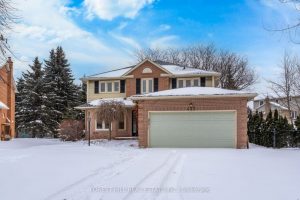 4-bedroom detached home for sale in Newmarket — 427 Mathews Court