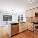 4-bedroom detached home for sale in Newmarket — 427 Mathews Court (Photo 4)