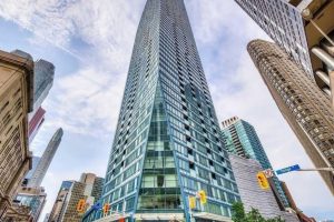 2-bedroom condo apartment for rent in Toronto — 4306 - 8 The Esplanade Street