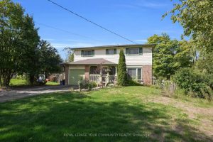 4-bedroom detached home for sale in Georgina — 44 Beaverdale Crescent