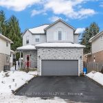 3-bedroom detached home for sale in Kitchener — 44 Dineen Court (Photo 2)