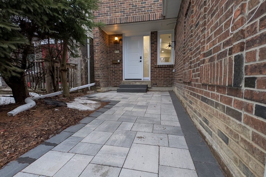 4-bedroom link home for sale in Markham — 44 Lilac Avenue (Photo 1)