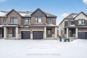 3-bedroom att/row/townhouse for sale in Ottawa — 445 Haresfield Court