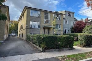 11-bedroom multiplex home for sale in Toronto — 46 Albert Avenue