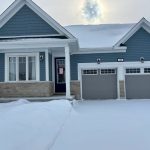 2-bedroom detached home for sale in Loyalist — 46 Oakmont Drive (Photo 1)