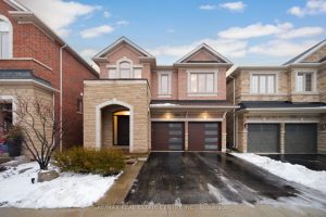 4-bedroom detached home for sale in Burlington — 4638 Kearse Street