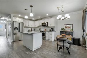 1-bedroom condo townhouse for sale in Hamilton — 47 Bishop Reding Trail