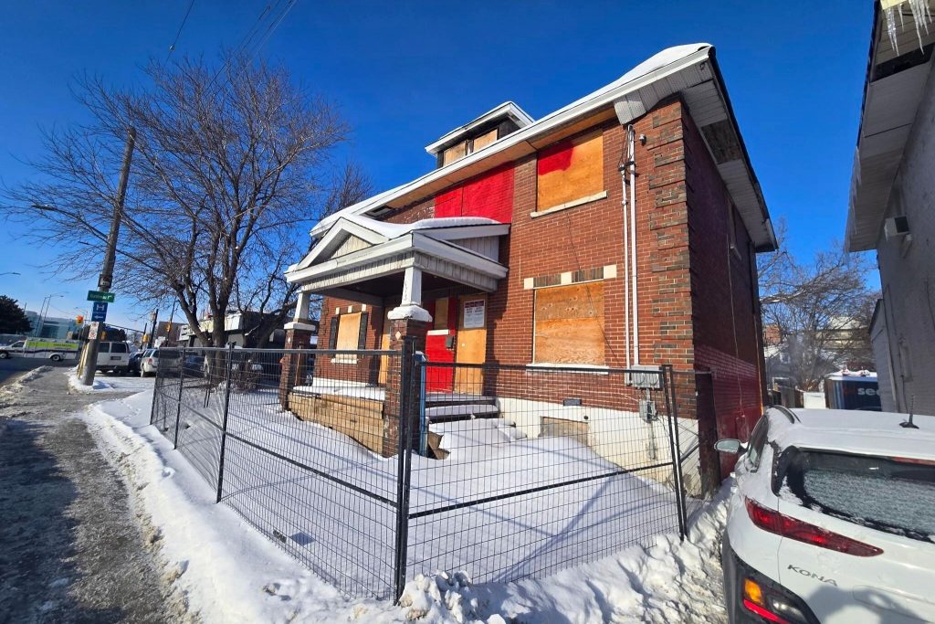 Studio vacant land home for sale in Ottawa — 473 Catherine Street (Photo 1)